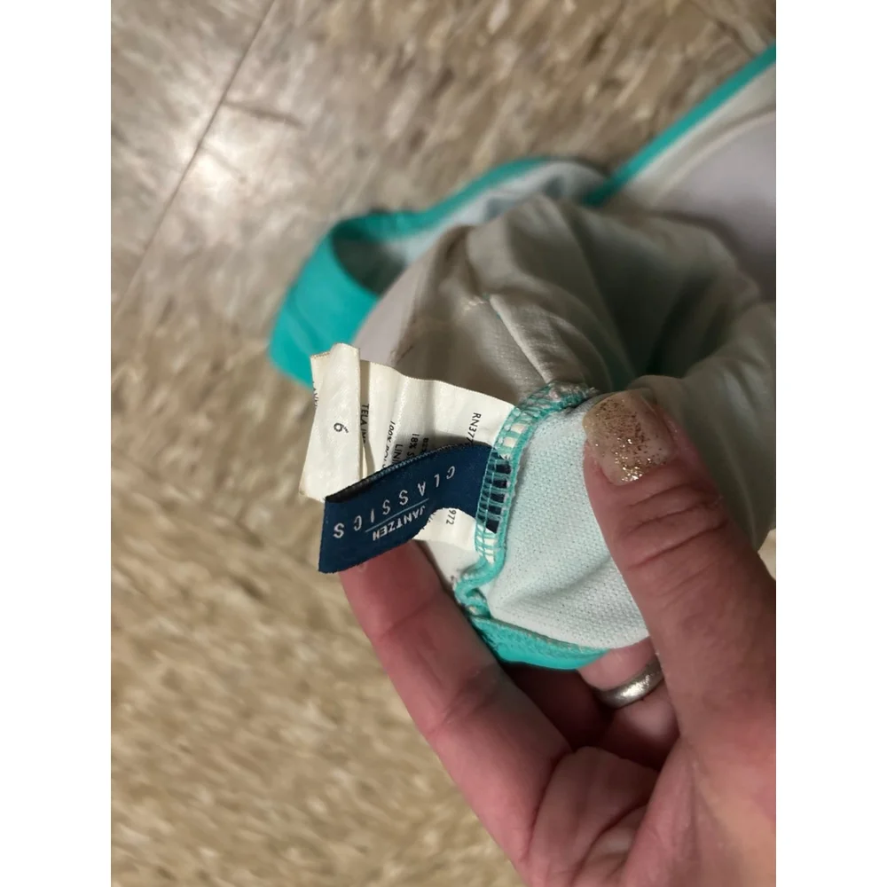 Jantzen Classics Suit - Picture 3 of 3